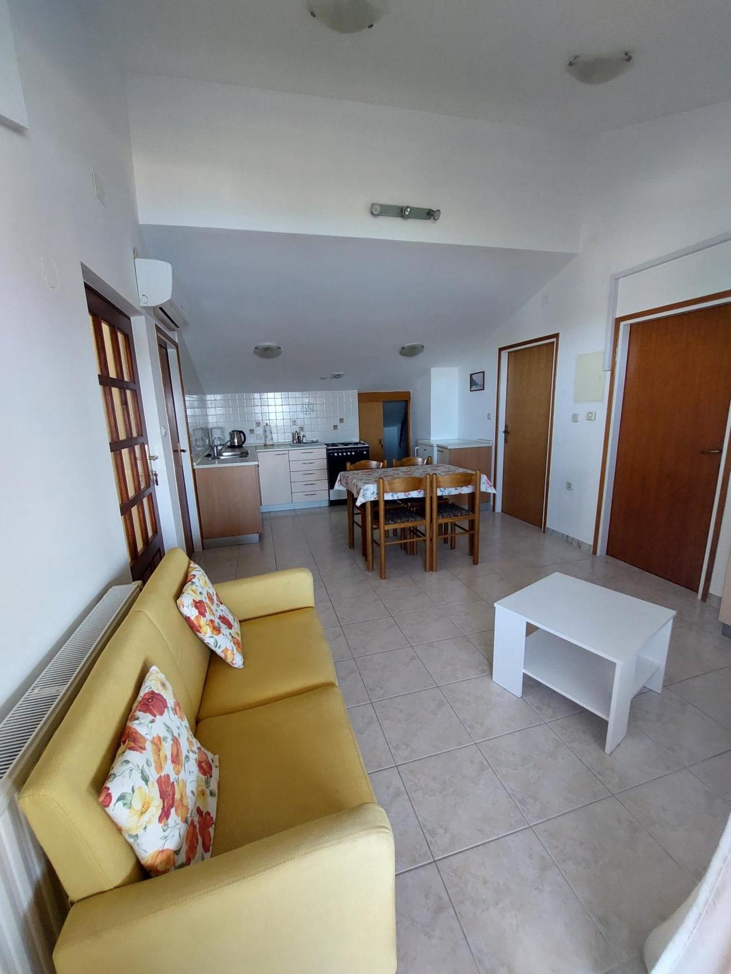 Apartments Mlacovic Rab Town Exterior foto